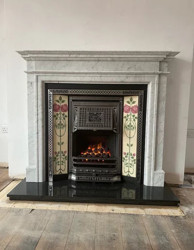 3191 Washington Carrera marble surround, Stovax Victorian convec. with Gazco Logic convec. gas fire on Black granite hearth